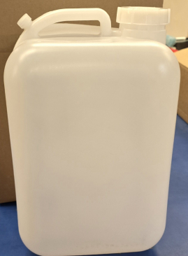 5 Gallon Square Ridgid Plastic Hedpack With Cap