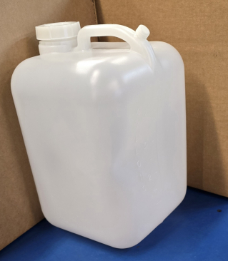 5 Gallon Square Ridgid Plastic Hedpack With Cap